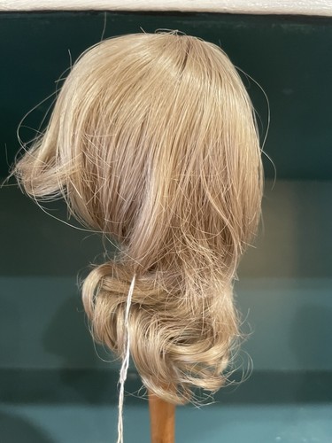 NEW Playhouse Doll Wig BRENDA Size 10" 11" Blonde Shoulder Length Curl NIB - Picture 3 of 6