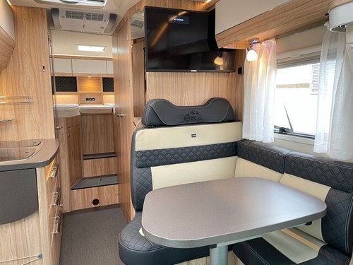 Hymer MLT 580 RSX - 4x4 Motorhome - Picture 3 of 8