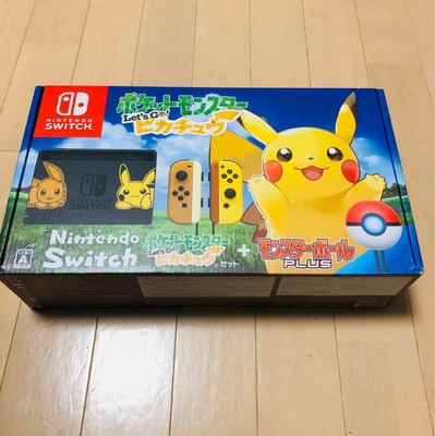 Pokemon Let S Go Pikachu And Eevee Edition Nintendo Switch Bundle Poke Ball Ebay Pokemon Let S Go Pikachu And Eevee Edition Nintendo Switch Bundle Poke Ball Ebay