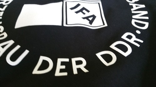 IFA Logo T-Shirt Trabi Ostkult DDR Retro Zweitakt Pappe VEB Trabant Wartburg S50 - Imagen 6 de 60