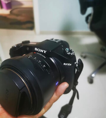 Sony RX10 Mark II 24-200mm Digital Camera With F2.8 Lens (Preowned)
