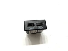 2015-2023 CHRYSLER 300 REAR CONSOLE USB ADAPTER CONNECTOR CHARGING PORT OEM