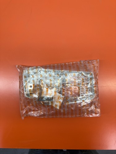 STIHL OEM 1129-640-1702 MS200T CHAIN SPROCKET COVER OEM - Picture 2 of 3