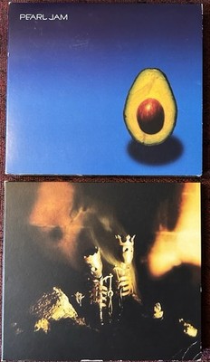 Pearl Jam/Lot Of 2 CD s/Avacado And Riot Act
