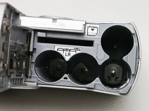 EPSON L-400 Old digital camera with preview 4 megapixels AA battery powered - Picture 11 of 14