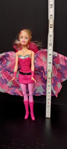 Barbie Princess Power Doll Rosa Púrpura con Alas y Conjunto - Imagen 6 de 6