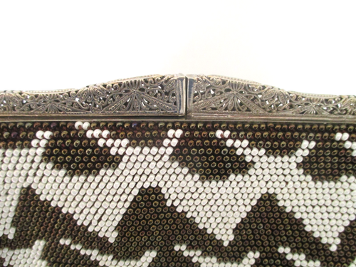 VINTAGE SILVER METAL FRAME GEOMETRIC BEADED BODY with STRAP PURSE HANDBAG - Picture 7 of 14