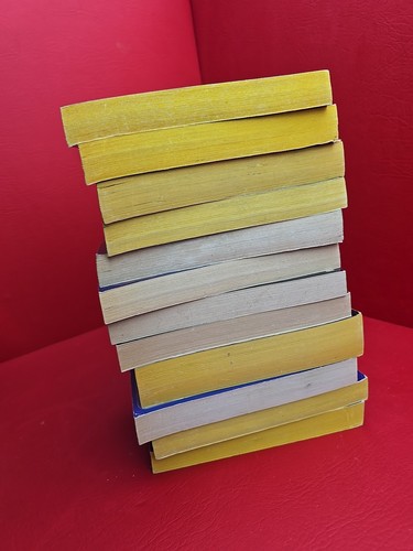 Lot of 36 Star Trek 12 Hb 24 Pb - Picture 19 of 21