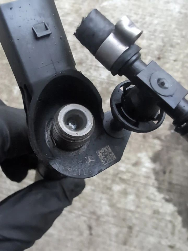 07-13 MERCEDES GL350 ML350 ML320 DIÉSEL 3,0 L CDI inyector de combustible A6420701487 OEM Foto 3 de 4