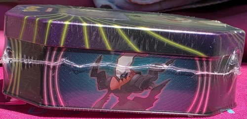 Brand New/Factory Sealed ~ Pokémon TCG's ~ Mighty Mysterious ~ 2021 Mimikyu Tin! - Bild 7 von 11