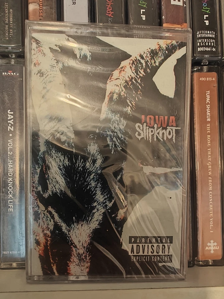 Slipknot Iowa Ltd Edition RED 🔴20th Anniversary FACTORY SEALED Cassette Album Foto 2 de 4