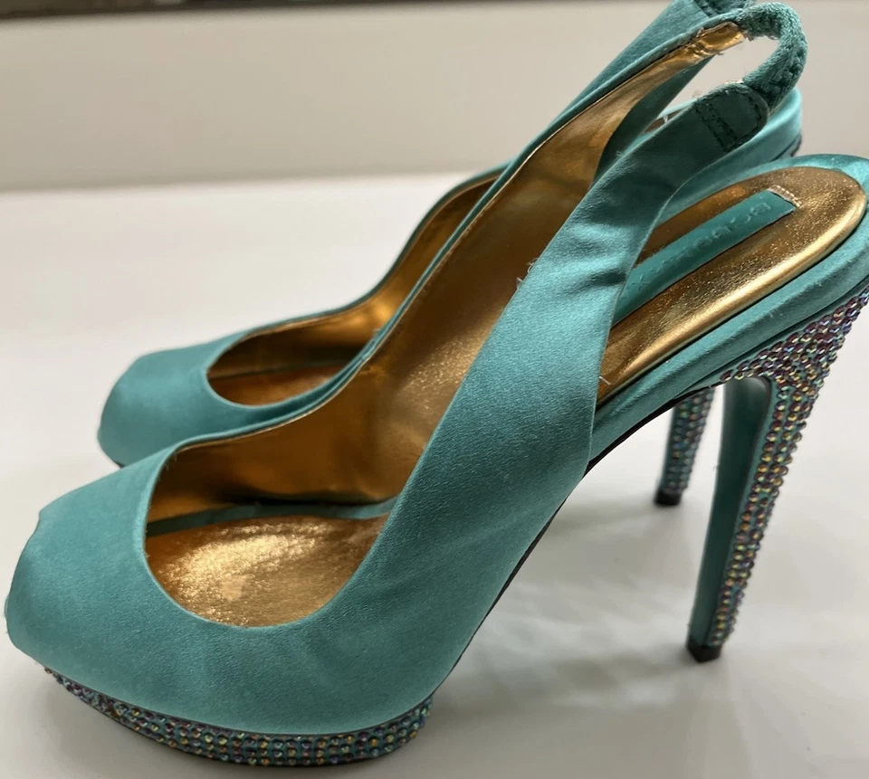 BCBG Maxazria verde azulado satinado punta abierta plataforma de cristal tacón alto honda espalda talla 38 Foto 2 de 4