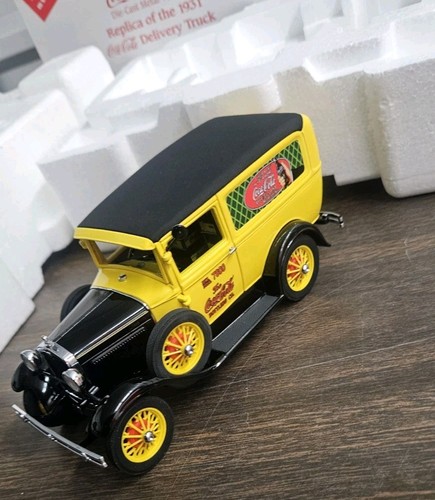 Danbury Mint Replica 1931 Coca-Cola Ford Delivery Truck NIB New Die Cast - Picture 13 of 13