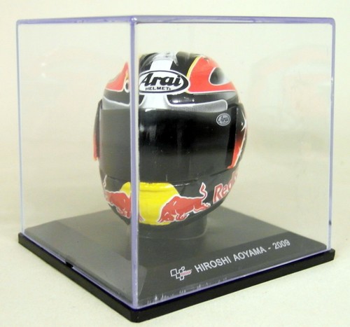 Altaya 1/5 Scale - Hiroshi Aoyama 2009 Arai Moto GP Helmet with Plinth and Case - Picture 4 of 6