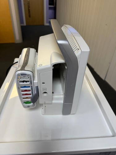 GE Carescape B450 Touch Screen Patient Monitor with accessories - Picture 5 of 8