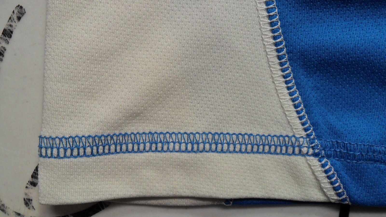 Picture 2 of 6