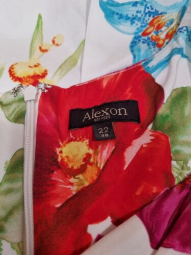 Abito da festa Alexon occasione bianco rosso blu floreale taglia UK 22 increspato davanti - Foto 10 di 11