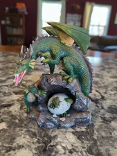 Medieval Legends Figurine - Dragon  & Baby Dragons with hatching egg 6" tall