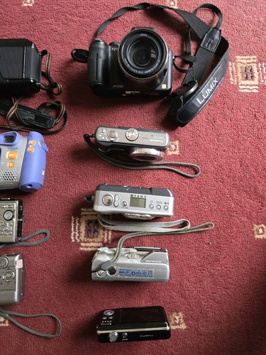 Lote de trabajo 13x varias cámaras de película digitales y antiguas **TODAS DEFECTUOSAS/NO FUNCIONAN** - Imagen 9 de 10