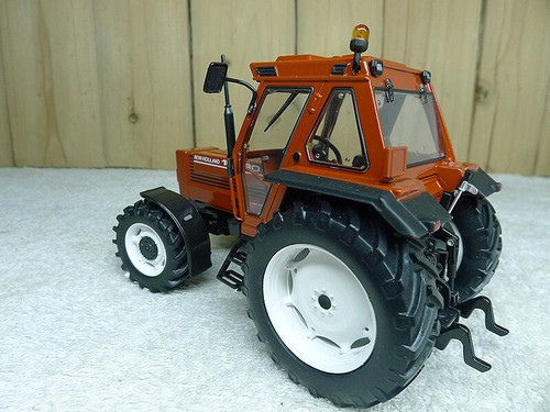 1:32 Replicagri REP 197 New Holland 100-90 Tractor Farm Machine Diecast Model - Picture 16 of 18