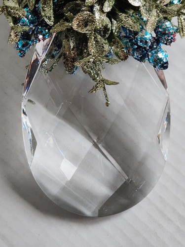 Large Faceted Acrylic Lucite Prism Pineapple Wreath Ornament Christmas 8" T - Picture 5 of 9