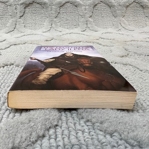 The Legend Of Lady Ilena Fantasy Paperback Book by Patricia Malone Laurel Leaf - Picture 7 of 13