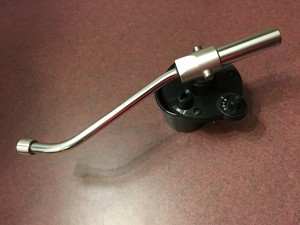 Sony-PS-1700-Turntable-Parts-Tone-Arm-Assembly