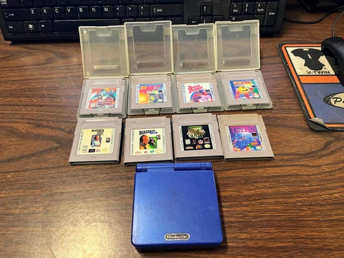 Nintendo Game Boy Advance SP Console Cobalt Blue AGS-001 + 8 Games