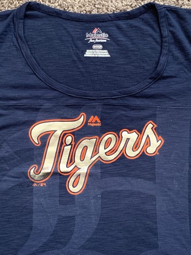 Womens Detroit Tigers Majestic Scoop Neck T Shirt Size Small - Picture 2 of 3