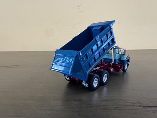 1/64 DCP/ First Gear R Model Dump Truck- Sid Kamp - Picture 11 of 16
