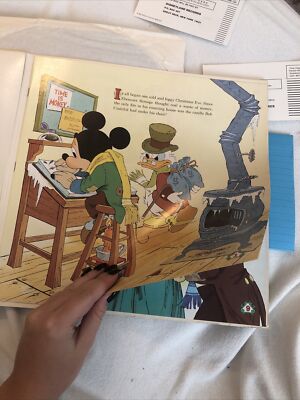 VINTAGE WALT DISNEY 1974 DICKENS' CHRISTMAS CAROL VINYL