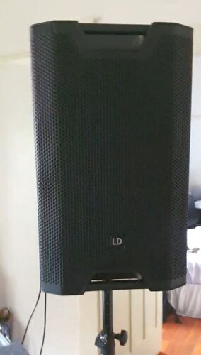 LD Systems ICOA 1200W 15" Active PA Speakers (2x) and Stands - Picture 3 of 8