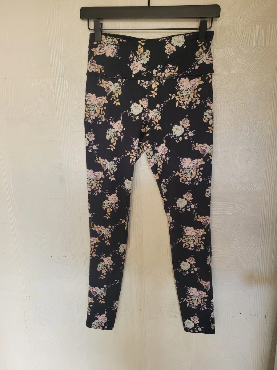 NWOT Forever 21 Black Ground Floral Activewear Leggings Size Small