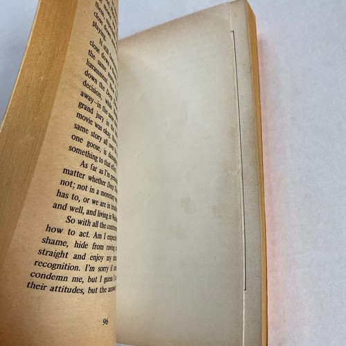 Inside LINDA LOVELACE 1973 1st ED Attached Centerfold Paperback Book 523-00240 - Picture 7 of 7