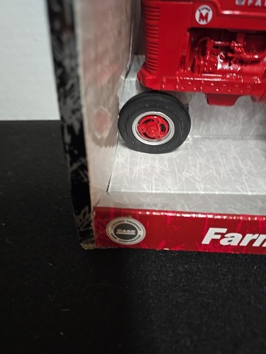 1/16 Ertl Case IH Diecast Farmall Super MTA Diesel Tractor 2007 - Picture 7 of 11