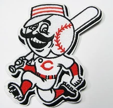LOT 0F (1) MLB CINCINNATI REDS (BAT BOY) EMBROIDERED BASEBALL PATCH ITEM # 56