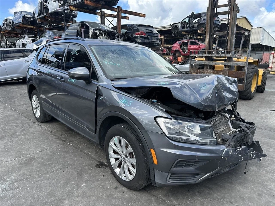 Ignition Switch With Housing & Key 2018 2019 18 19 Volkswagen Tiguan - Image 3 of 4