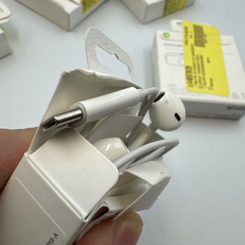 Apple EarPods USB-C (lot of 5) | Authentic |  Wired |Open Box | Free Shipping - Picture 6 of 6
