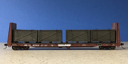 Norfolk Southern 114033 60' Bulkhead Flat w/crated loads detailed C-7 OBX - Picture 7 of 12