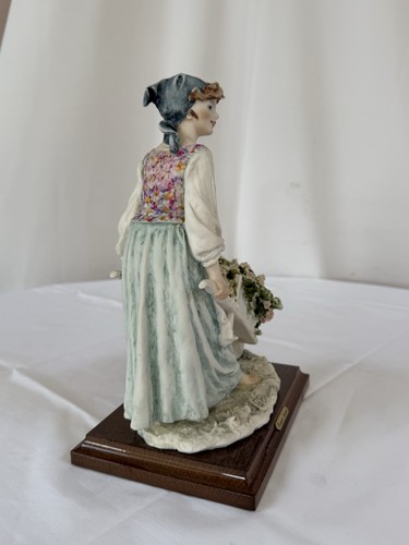 Porzellan Figur Capodimonte Florence Giuseppe Armani DIE SCHÖNE GÄRTNERIN, 1981 - Bild 4 von 12