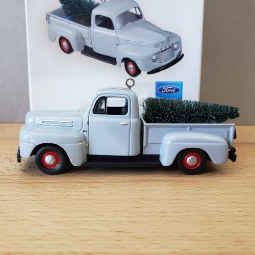 Hallmark Keepsake Ornament 1948 Ford F-1 Pickup All-American Trucks - Picture 3 of 14