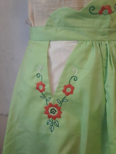 Vintage Half Apron Spring Green Cotton Floral Embroidery Pockets Retro Cottage - Picture 4 of 5