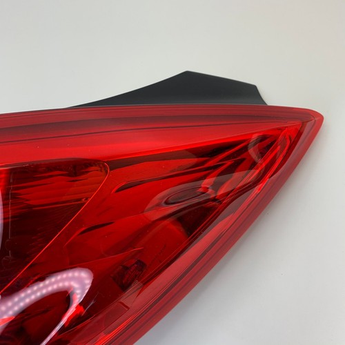 Vauxhall Insignia A MK1 Rear Right Driver Taillight Brake Opel Genuine 13279626 - Picture 2 of 6