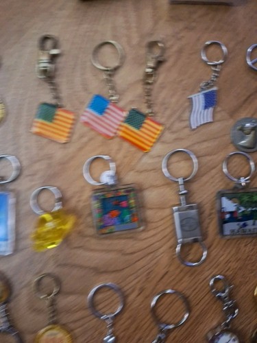 Huge Lot Mixed Vintage To Modern Keychains - Picture 8 of 15