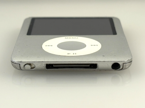 Apple iPod Nano 4GB Silber 3. Generation - Model A1236 - Bild 4 von 14