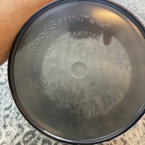 FoodSaver Vacuum Seal Canister by Tilia 4 qt Quart Round /1 Gallon/4 Liters - Picture 8 of 10