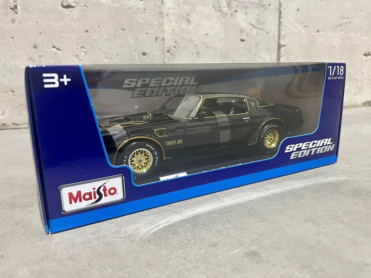 1/18 Maisto Pontiac Firebird Trans Am Black with Gold trim