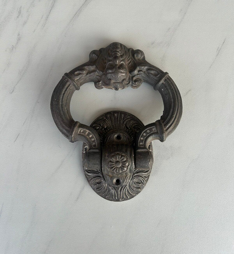 Tirador de anillo de aldaba pesada cabeza de rey de hierro fundido vintage para puerta - Imagen 4 de 11