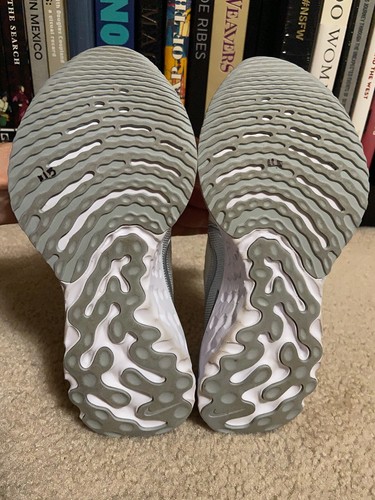 New! Nike React Infinity Run Flyknit CD4372-101 Silver/White Women's Size 5.5 - Picture 9 of 9