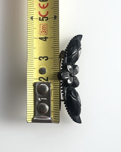 Antique Victorian Vulcanite Crescent Moon Flower Mourning Brooch Pin 1.65" - Picture 4 of 4